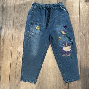 Embroidered Patchwork Elastic Waist Ankle Jeans